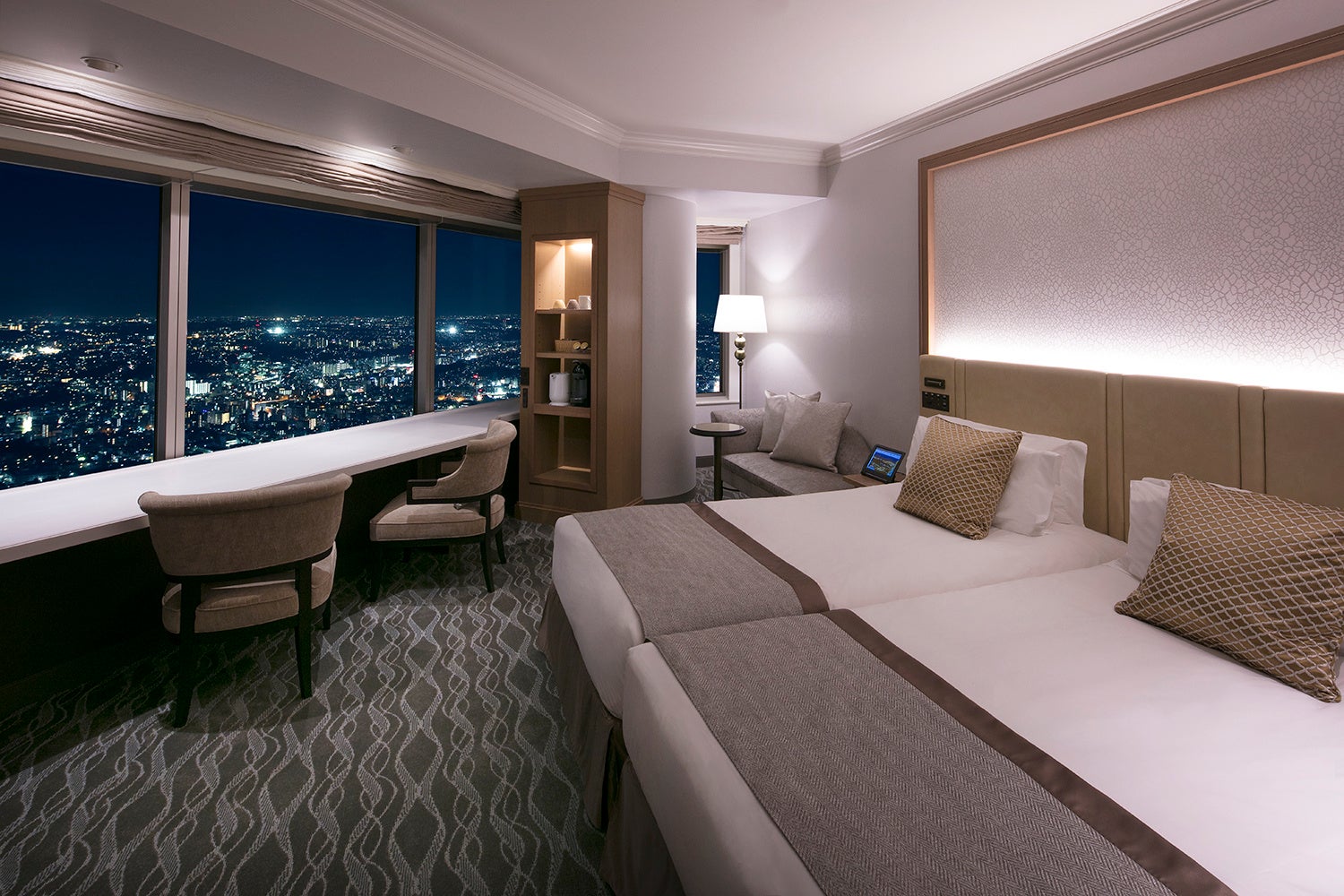 【横浜ロイヤルパークホテル】美味しいと可愛いを欲張る！「お部屋デリカセット」販売のサブ画像7_客室一例：スカイリゾートフロア「アトリエ」 コーナーツイン シティビュー