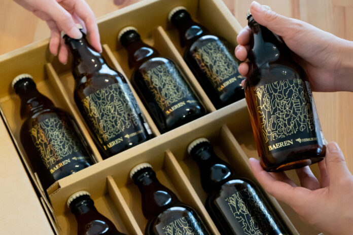 ベアレン醸造所×HERALBONY、特別仕様の黒×金の箔押しによる限定アートラベル「BAEREN×HERALBONY ビールギフトセット」を7/28（金）オンラインストアで販売開始のメイン画像