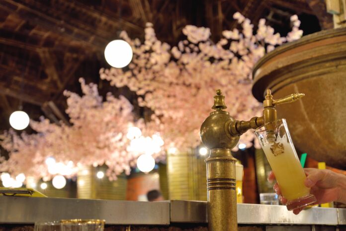 銀座にある日本最古の現存するビヤホールでお花見「お花見ビヤホール」３月５日～４月１５日の期間限定装飾のメイン画像