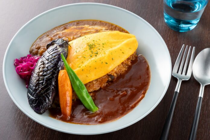 大阪・オムライス発祥の老舗「北極星」とコラボレーション　「キャプション by Hyatt なんば 大阪」2周年記念　魚貝出汁ごはんで味わう、新感覚オムライスが登場のメイン画像