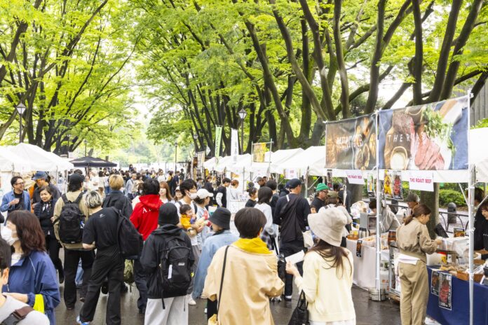 2026年5/23（土）、24（日）美味しい肉料理が、今年も馬事公苑 けやき広場に集結！ 雑誌『世田谷ライフ』が、肉をテーマにしたイベントを開催。 応援で「世田谷ベストエール・ミート」を決めよう！のメイン画像